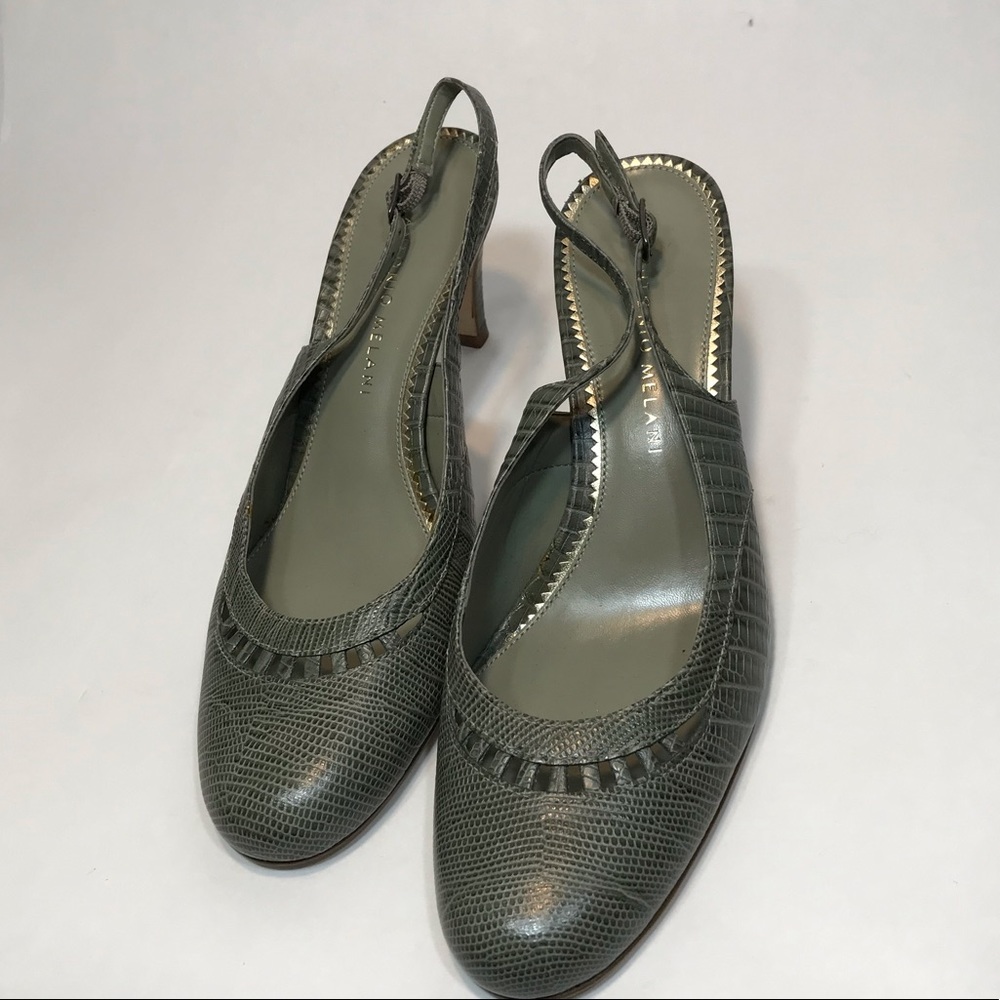 Antonio Melani Glove fit kitty sling heel 7.5